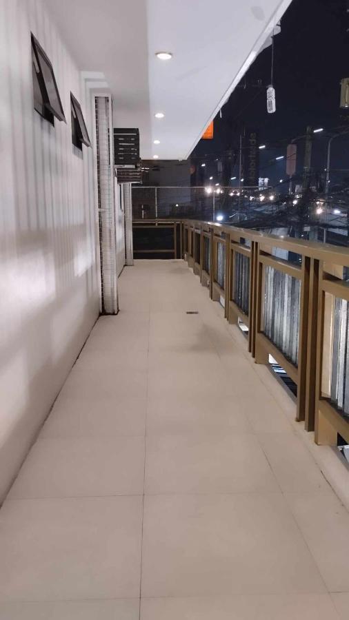 Aurora Suites Pasay Exterior foto